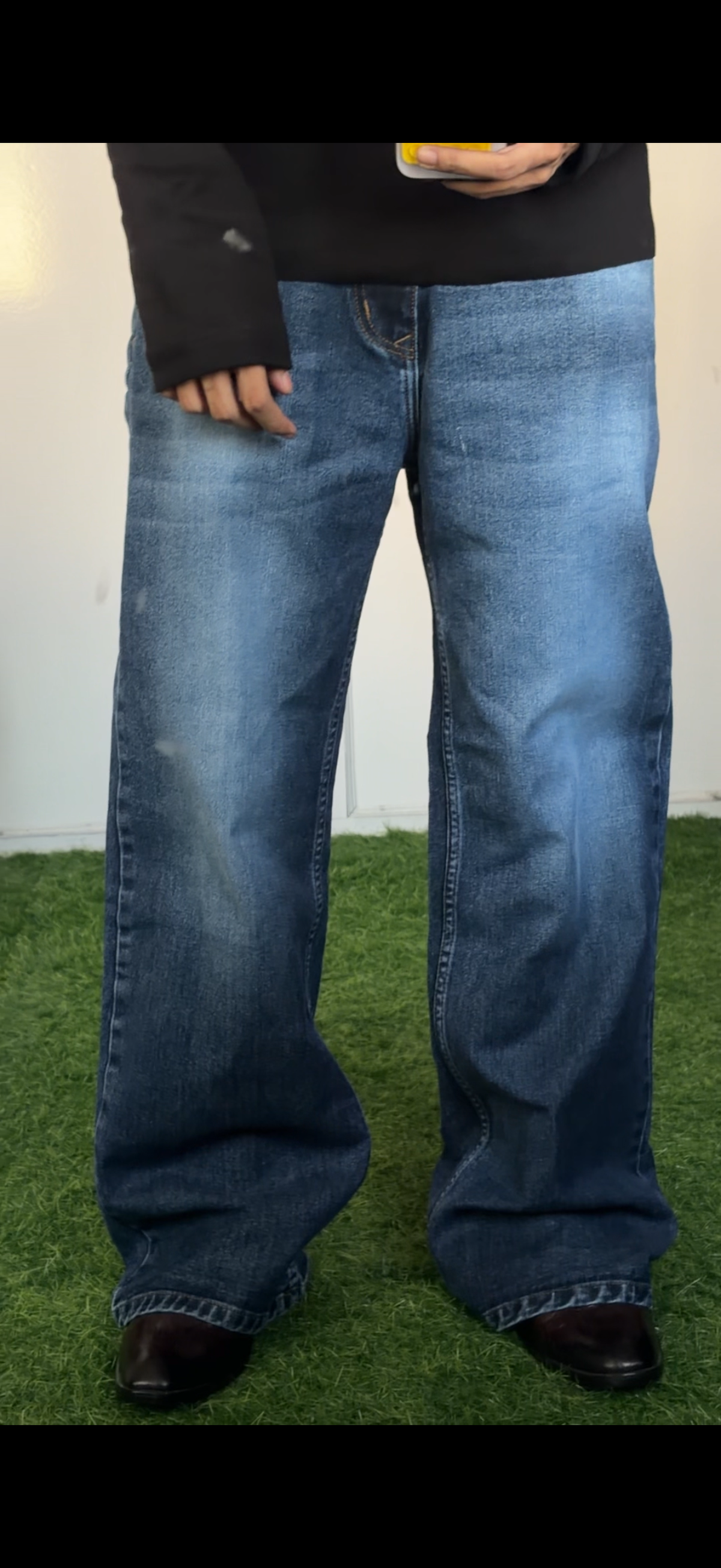 Classic Bootcut Jeans (Pre-order)